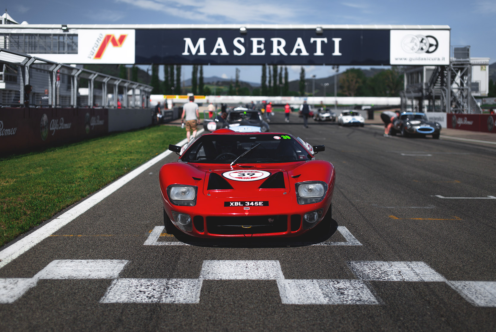 A Ford GT40 poleposition at the starting grid in Autodromo Varano De Melegari at Modena 100 Ore