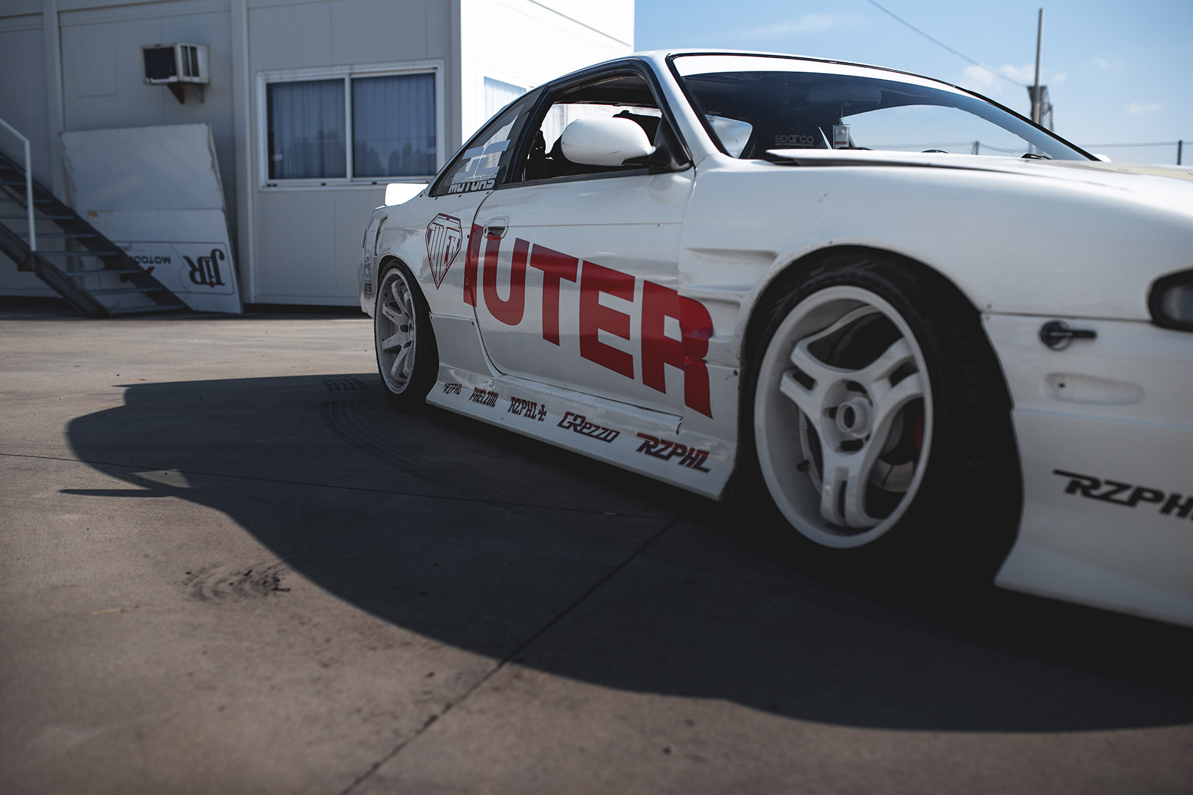 Iuter sticker on Rizphel's Nissan Silvia S14 side at Castelletto Circuit di Branduzzo